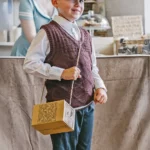 WW2 Evacuee Gas Mask Box